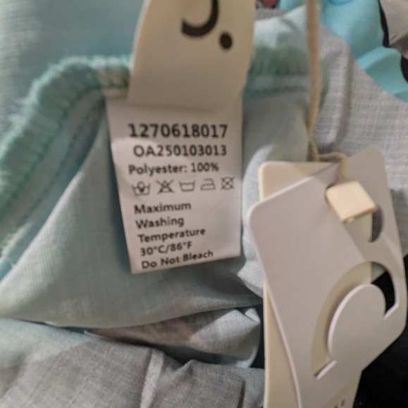 Commense Open-Back Puff Sleeve Floral Dress - Picture 11 of 12